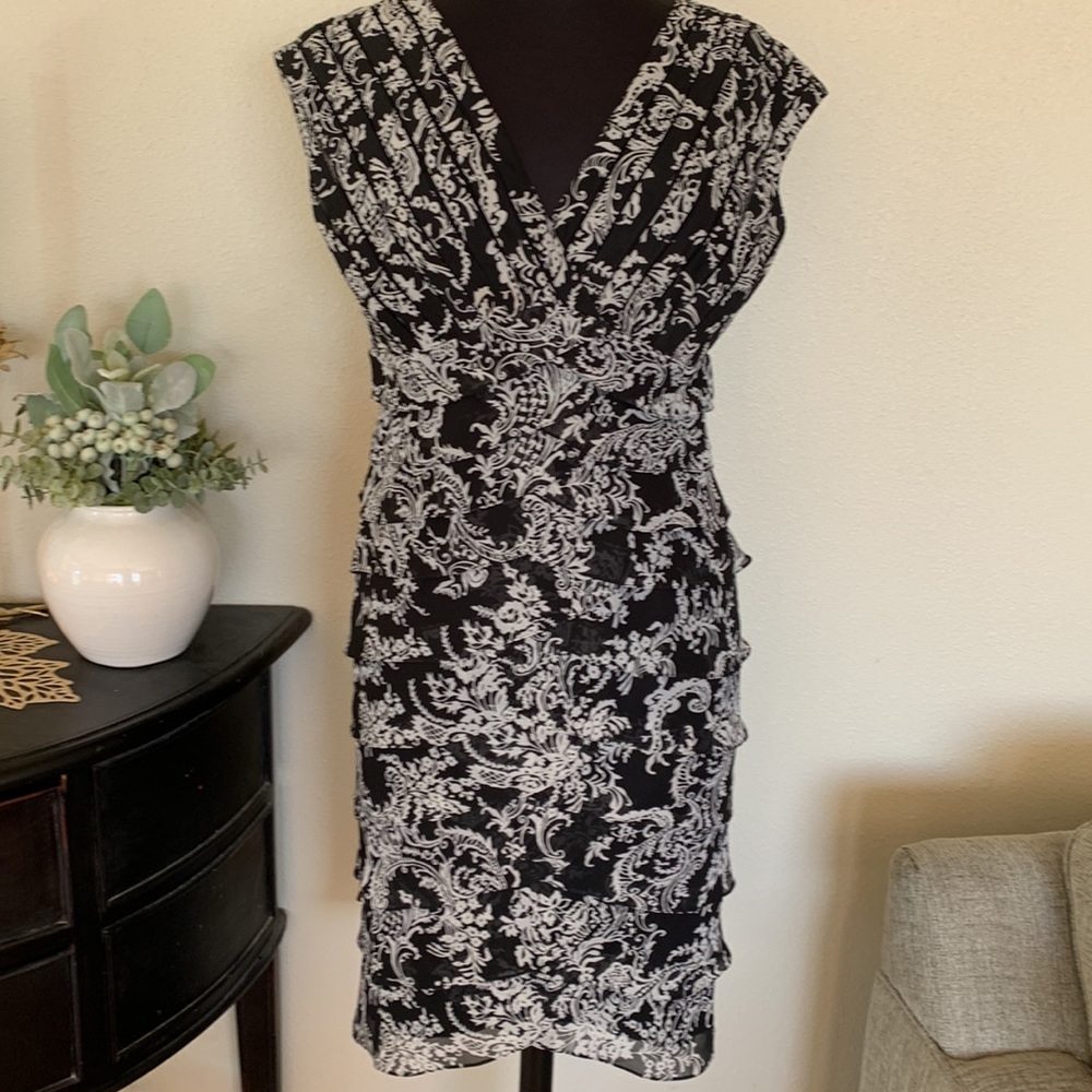 Adrianna Papell Black and White Floral Dress